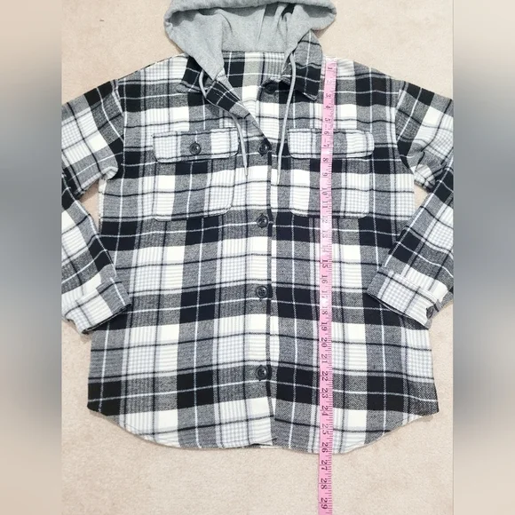 Women’s Plaid Hooded Shacket Jacket Button Up Gray Black Size Medium - Picture 8 of 11
